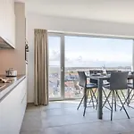 Casiola - Bright With Seaview Apartment *