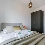 Casiola - Bright With Seaview Apartment *